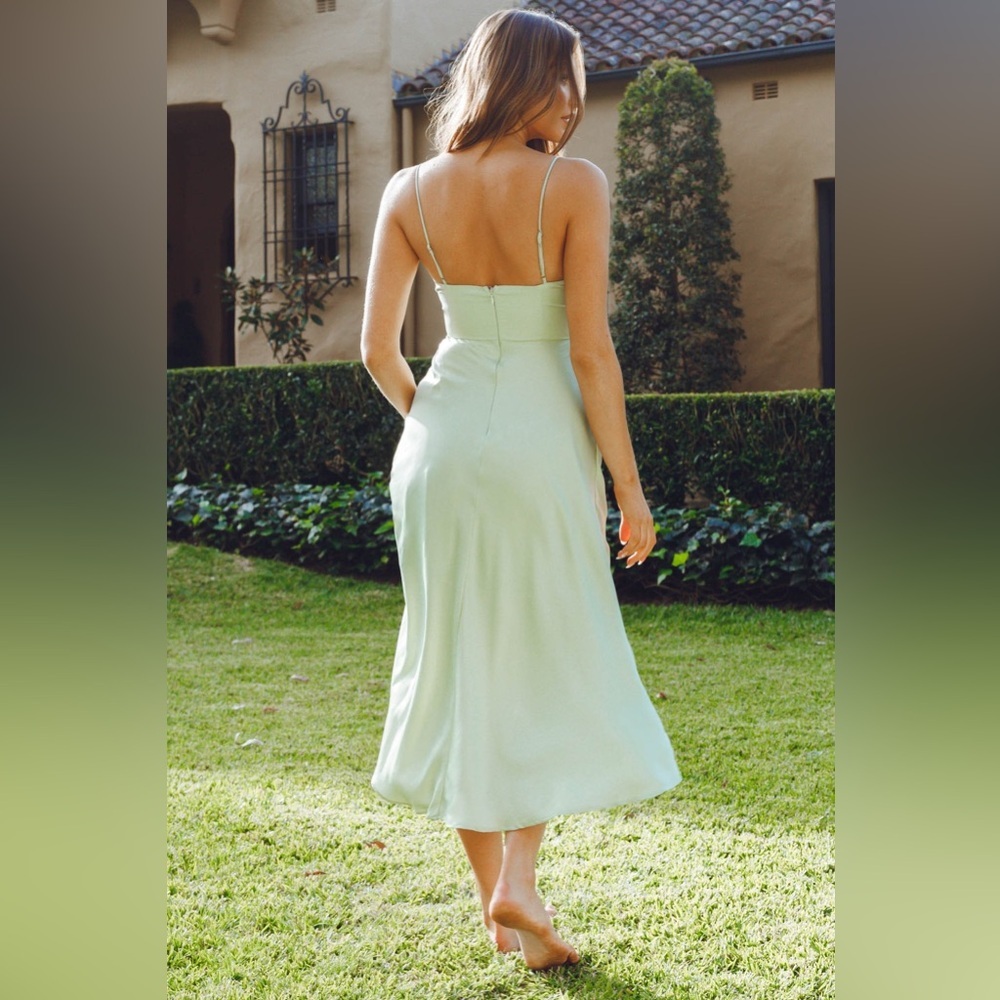 NWT Selfie Leslie Lake Como Fitted Bodice Cami Strap Midi Dress Avocado - Size M - Picture 13 of 14
